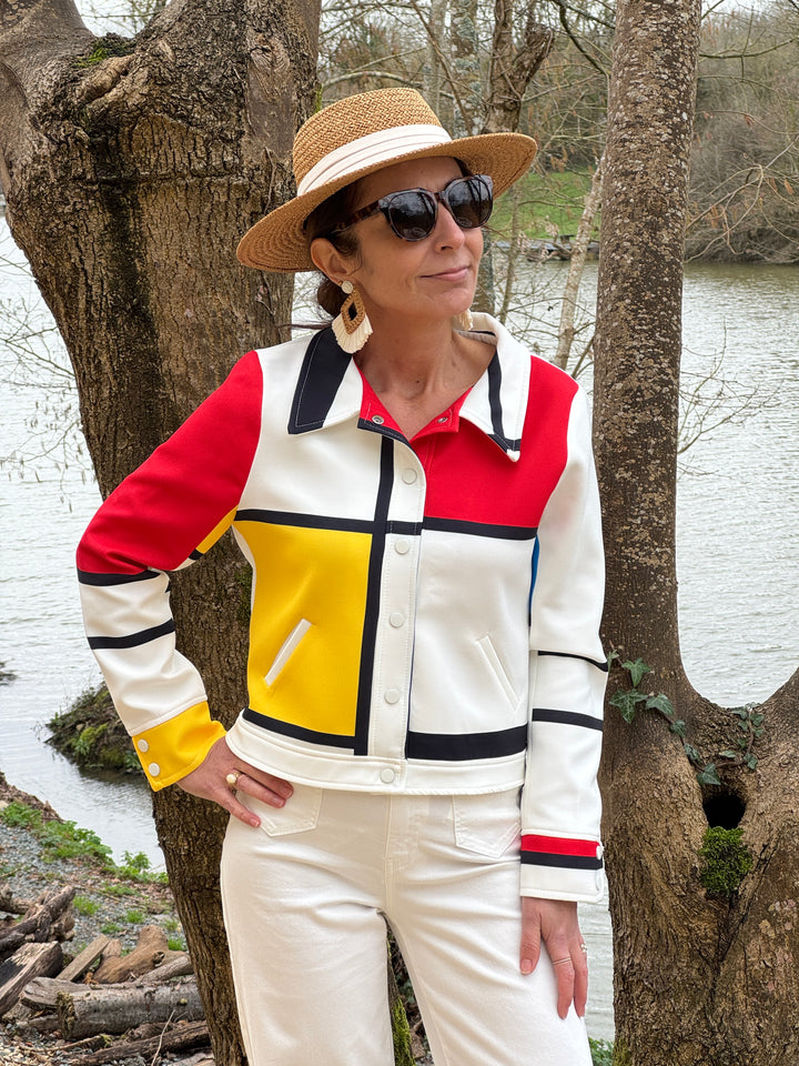 Veste Mondrian de la marque Hippocampe avec pressions blanches, look audacieux et moderne
